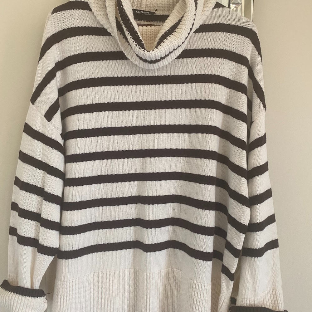 OLSEN soft cotton size 46 turtleneck for women